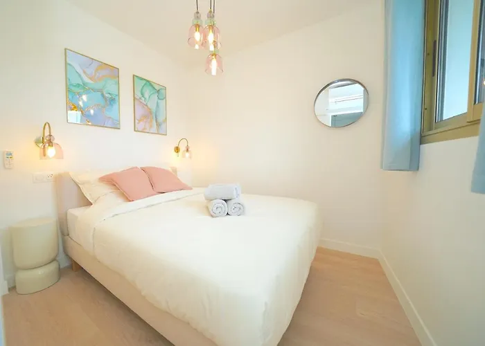 Monaco - Entire Floor With Parking * Beausoleil