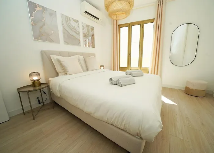 Monaco - Entire Floor With Parking * Beausoleil