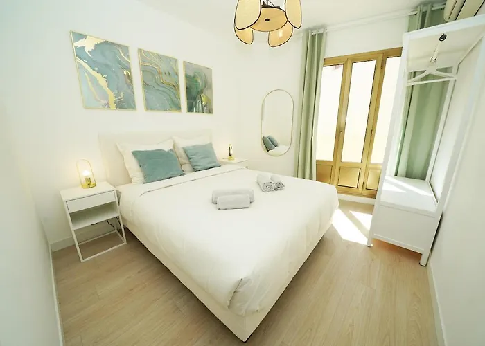 Monaco - Entire Floor With Parking *