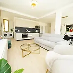 公寓 Monaco - Entire Floor With Parking