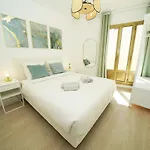 Monaco - Entire Floor With Parking *