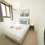 Monaco - Entire Floor With Parking アパート