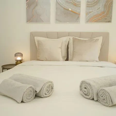 Monaco - Entire Top Floor With Terrace And Garage *