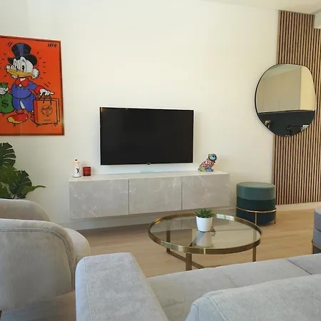 Monaco - Entire Top Floor With Terrace And Garage Apartment