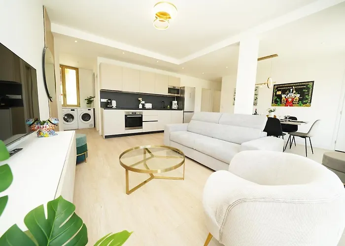 Apartment Monaco - Entire Floor With Parking