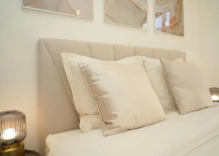 Monaco - Entire Floor With Parking Apartment *